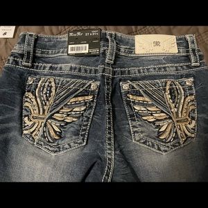 Next to NEW Miss Me Straight Jeans 27x31